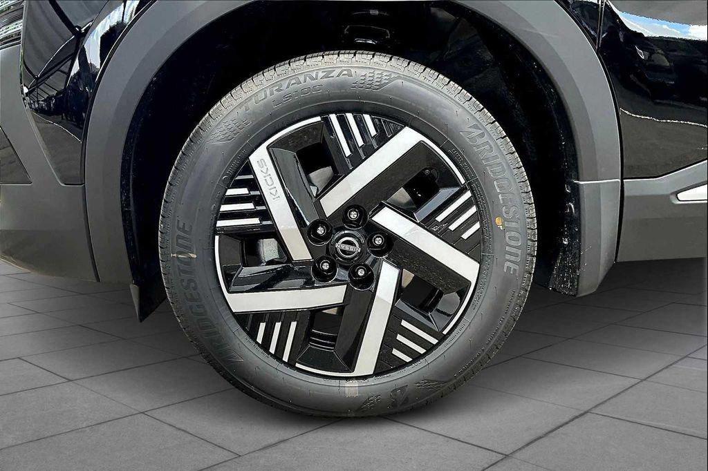 new 2025 Nissan Kicks car, priced at $24,981