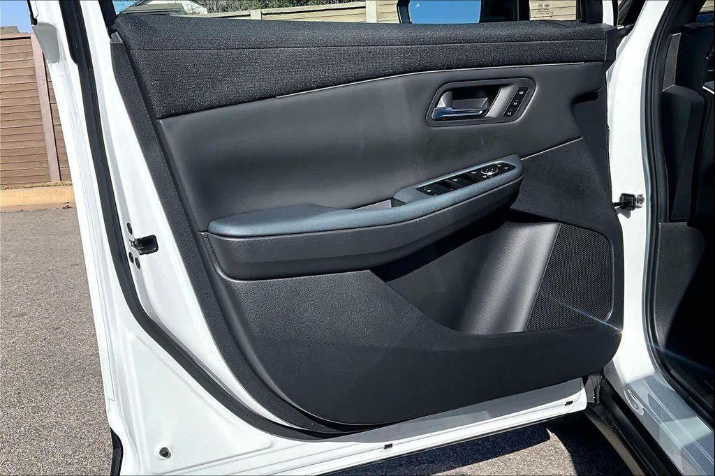 new 2026 Nissan Leaf car, priced at $40,323