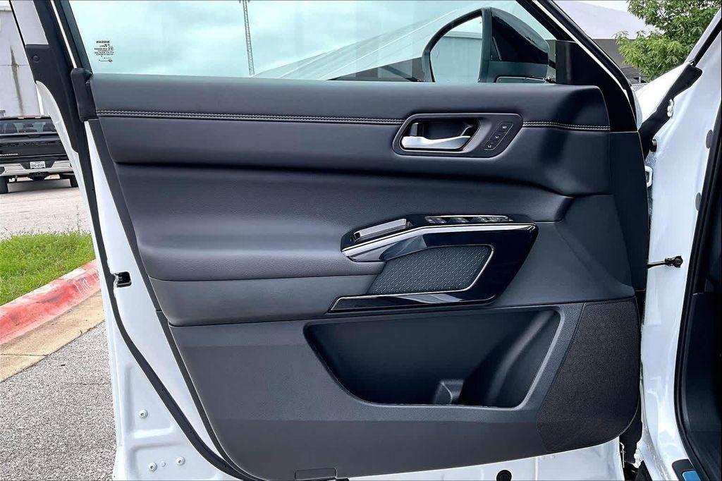 new 2026 Nissan Pathfinder car, priced at $50,165