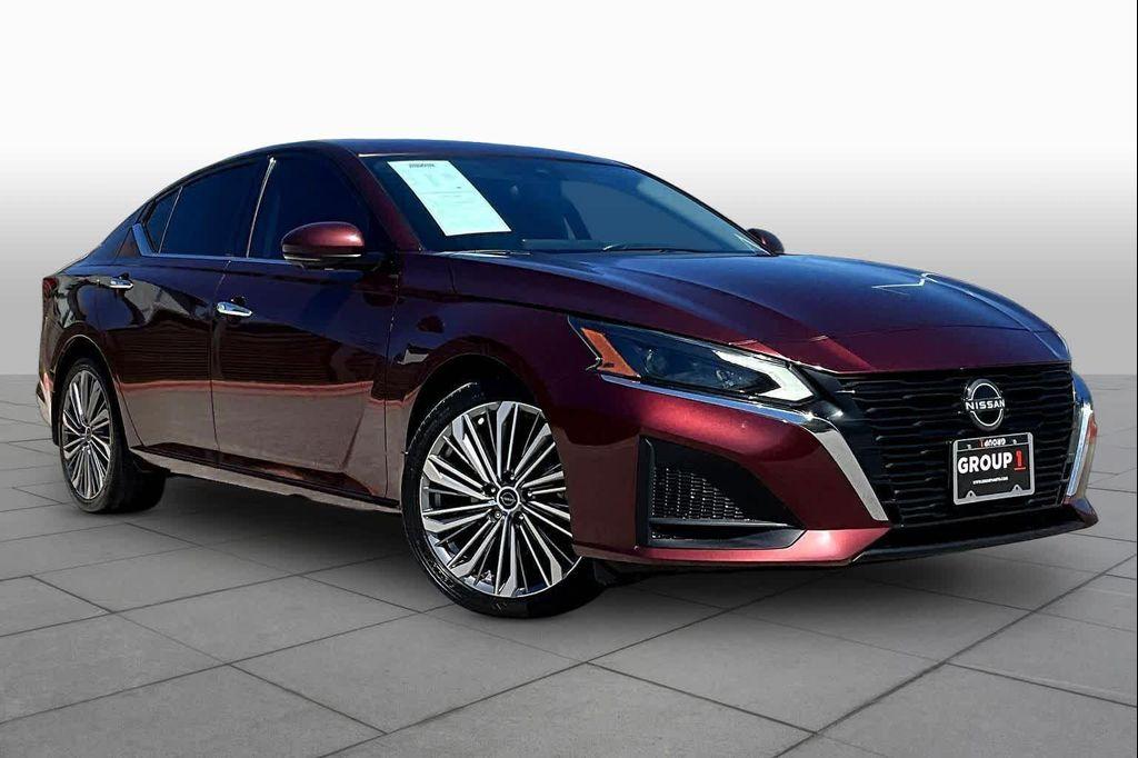 used 2023 Nissan Altima car, priced at $24,896