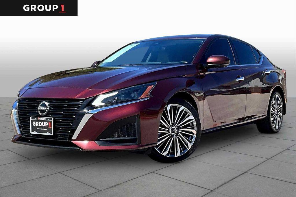 used 2023 Nissan Altima car, priced at $24,896