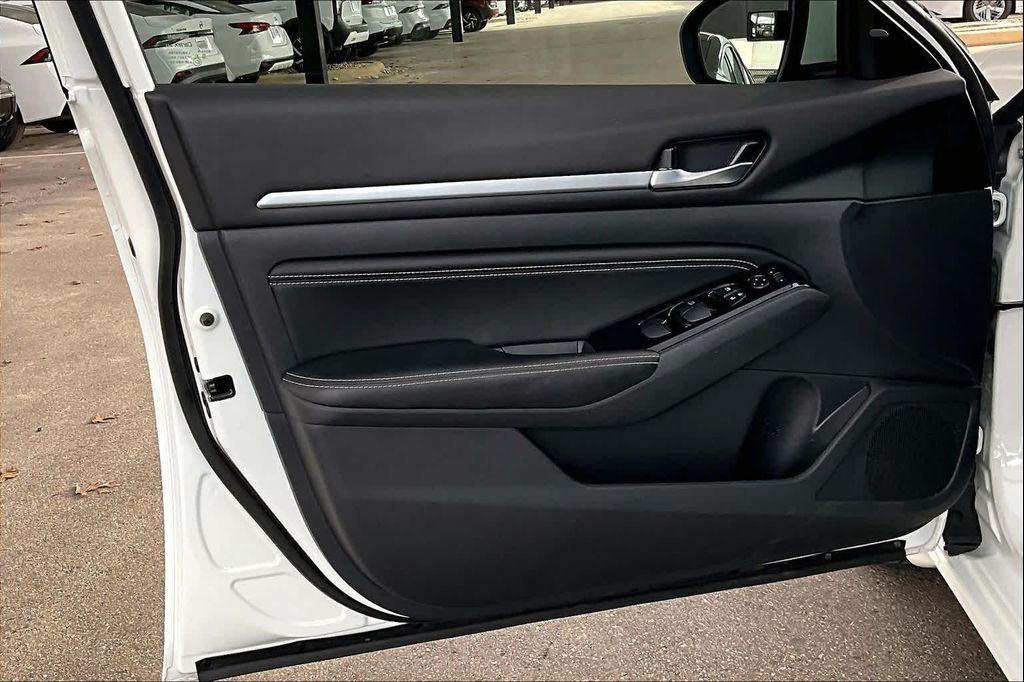 used 2023 Nissan Altima car, priced at $19,876