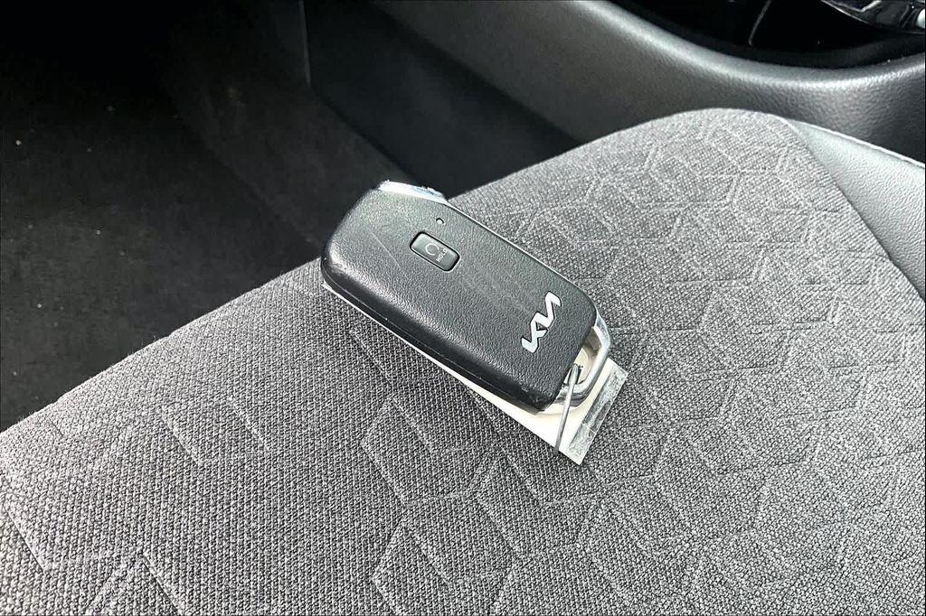 used 2025 Kia Seltos car, priced at $21,560