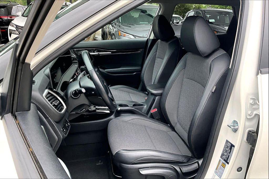 used 2025 Kia Seltos car, priced at $21,560