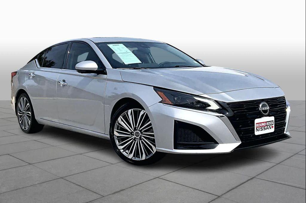 used 2023 Nissan Altima car, priced at $21,919