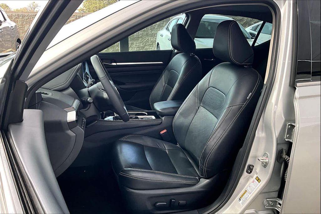 used 2023 Nissan Altima car, priced at $21,919