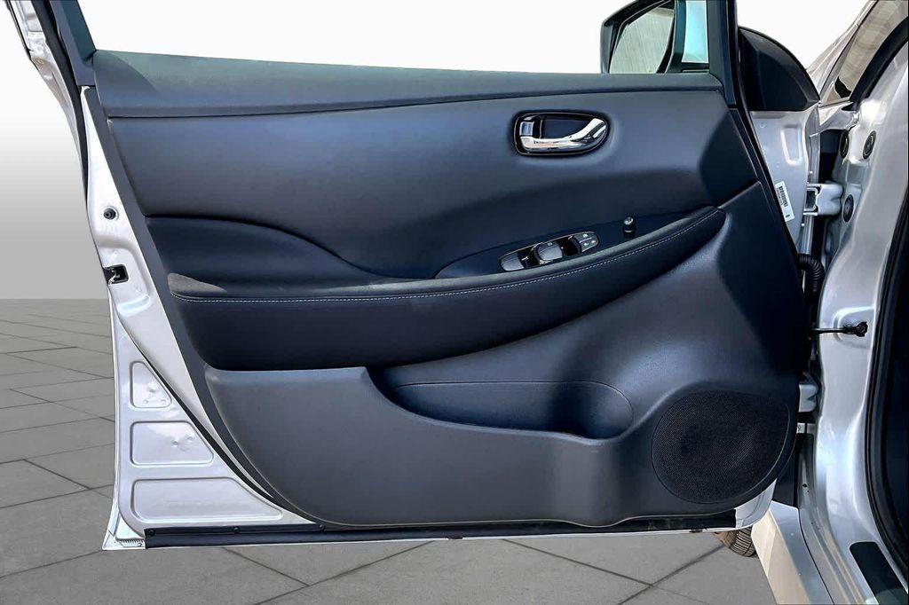 used 2025 Nissan Leaf car, priced at $26,220