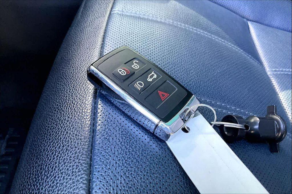 used 2020 Land Rover Range Rover Evoque car, priced at $22,092