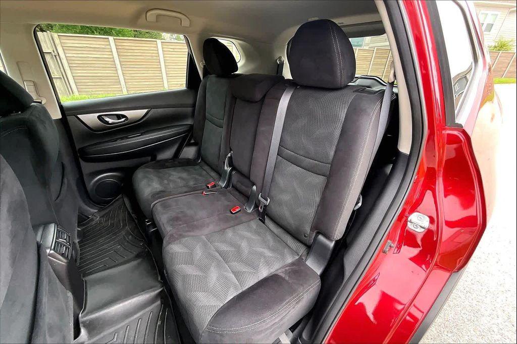 used 2014 Nissan Rogue car, priced at $10,498