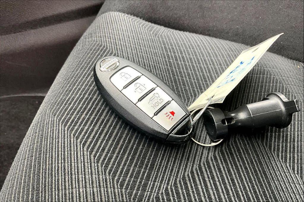 used 2014 Nissan Rogue car, priced at $10,498