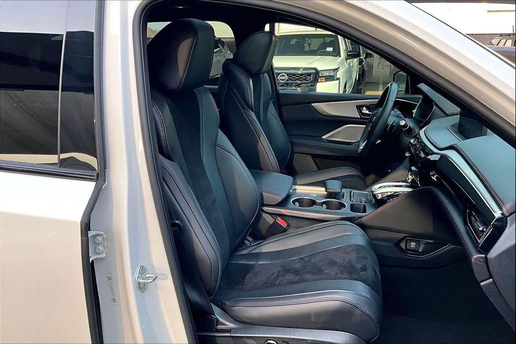 used 2023 Acura MDX car, priced at $44,554
