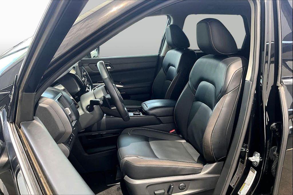 used 2023 Nissan Pathfinder car, priced at $32,075