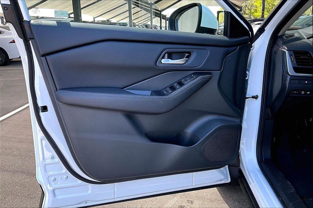 new 2026 Nissan Rogue car, priced at $29,725