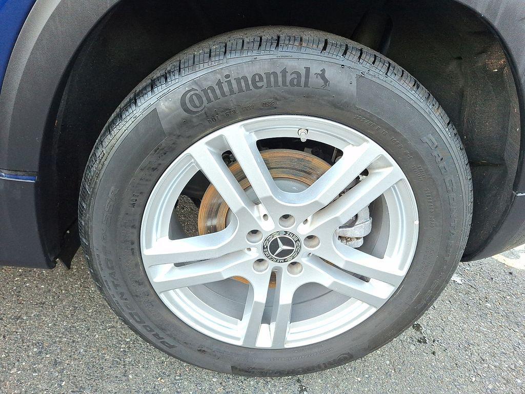 used 2021 Mercedes-Benz GLB 250 car, priced at $26,799