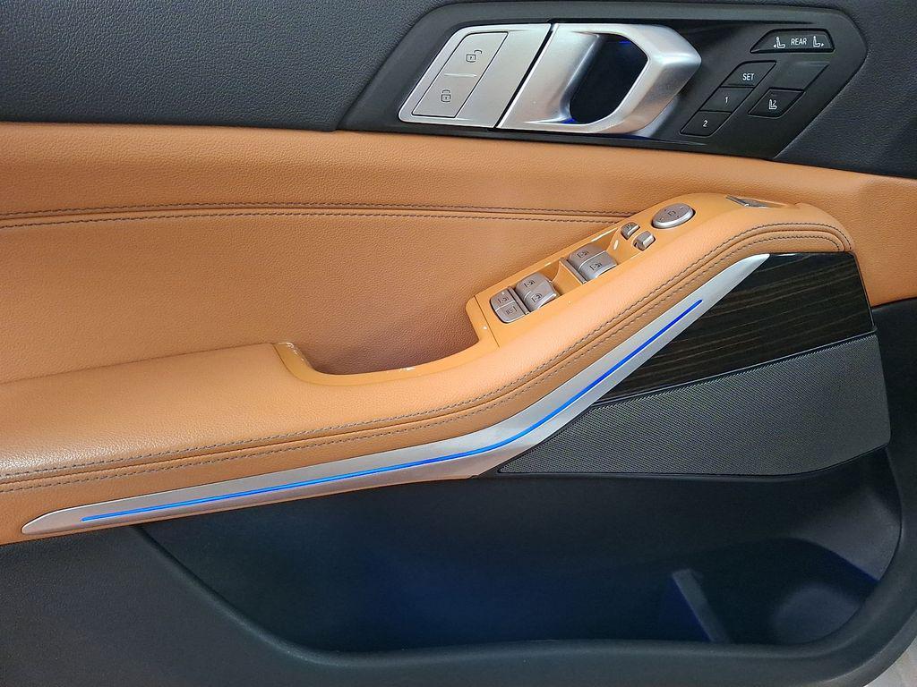 used 2021 BMW X7 car, priced at $28,293