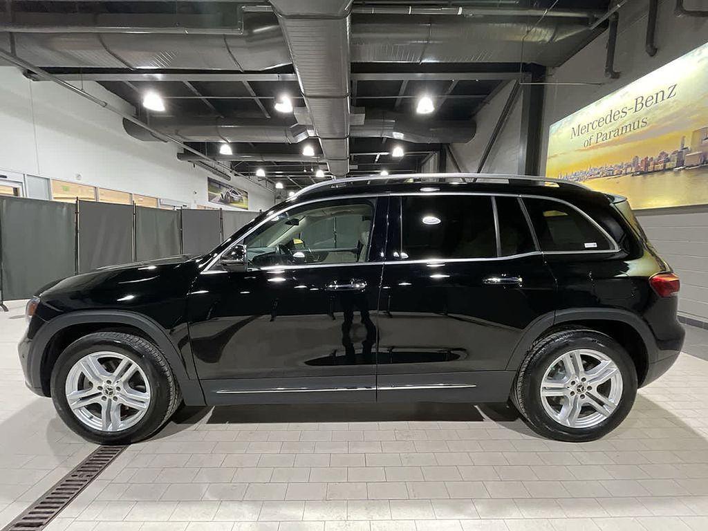 used 2023 Mercedes-Benz GLB 250 car, priced at $31,289
