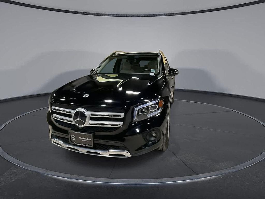 used 2023 Mercedes-Benz GLB 250 car, priced at $31,289