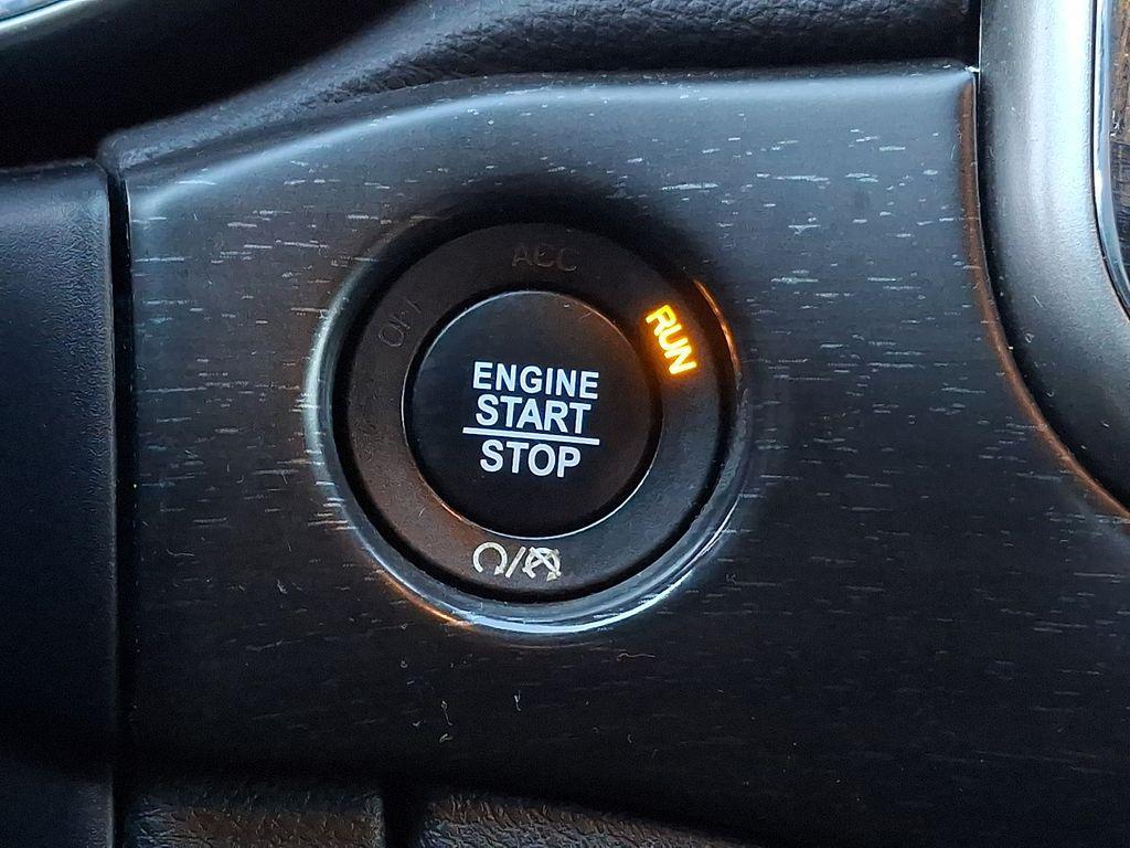 used 2018 Jeep Grand Cherokee car, priced at $10,399