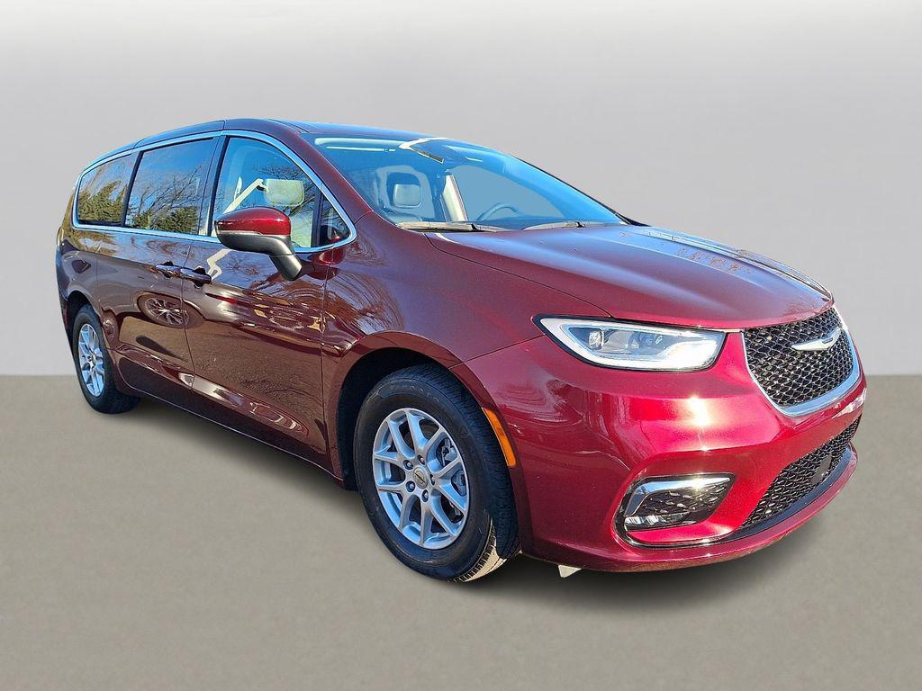 used 2023 Chrysler Pacifica car, priced at $21,199