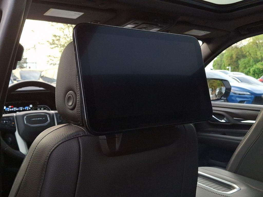 used 2021 GMC Yukon XL car, priced at $38,841