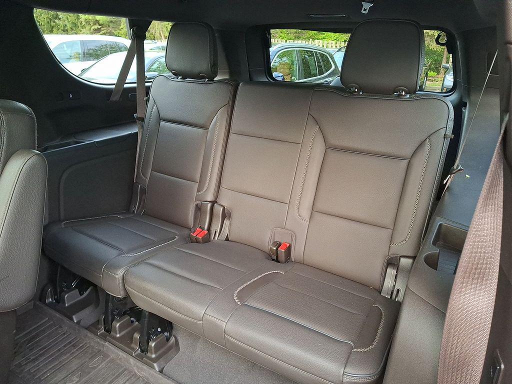 used 2021 GMC Yukon XL car, priced at $38,841