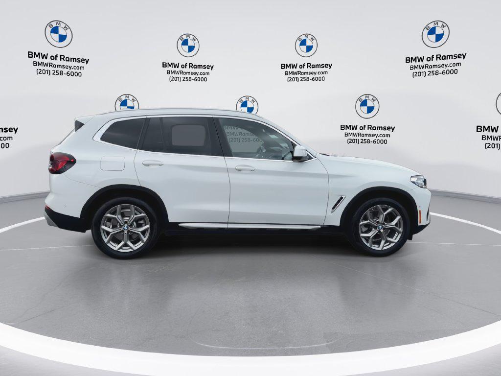 BMW X3 view 9