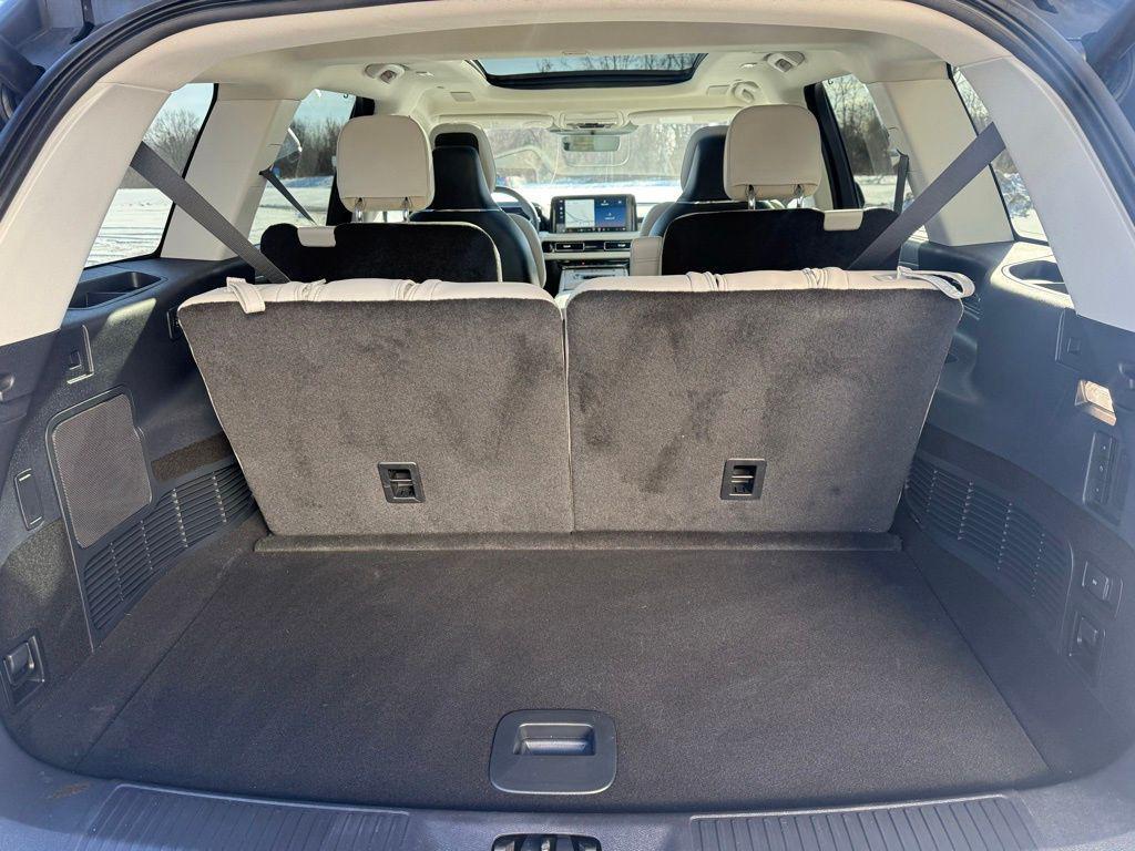 used 2025 Lincoln Aviator car, priced at $67,500