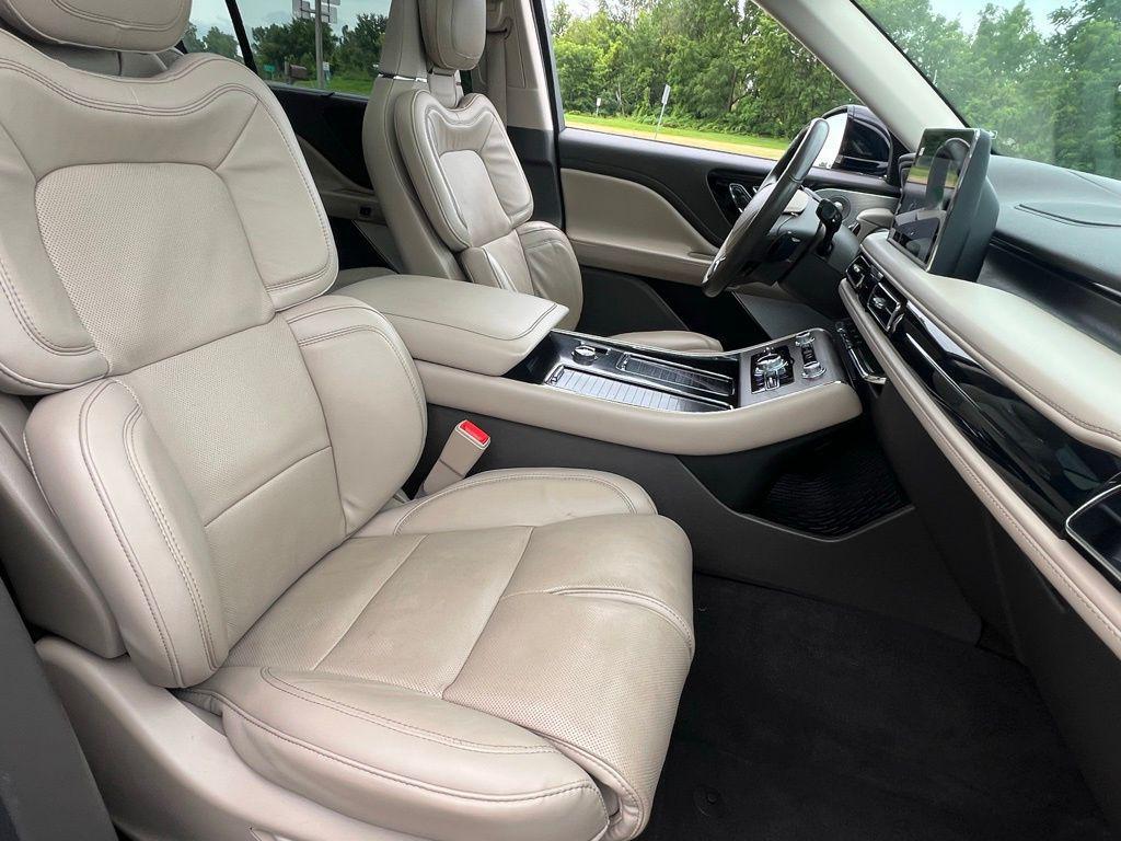used 2023 Lincoln Aviator car, priced at $45,000