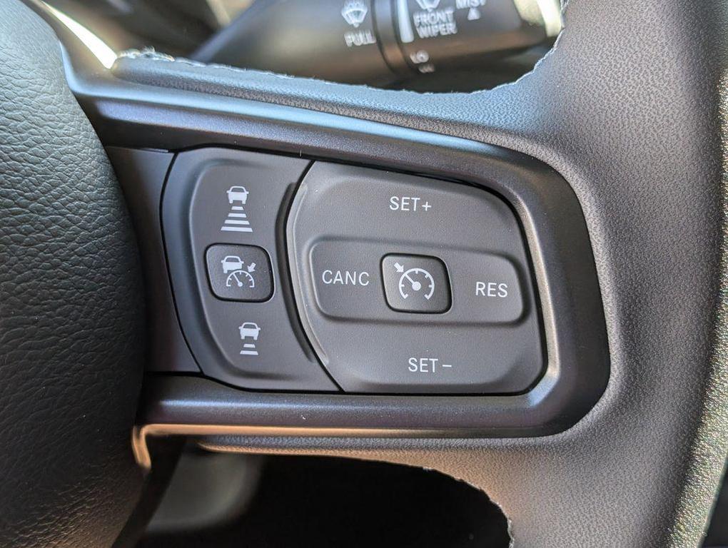 new 2025 Jeep Gladiator car, priced at $37,685