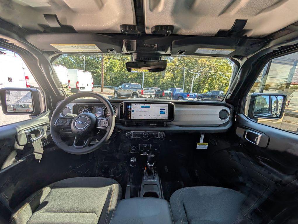 new 2025 Jeep Gladiator car, priced at $37,685