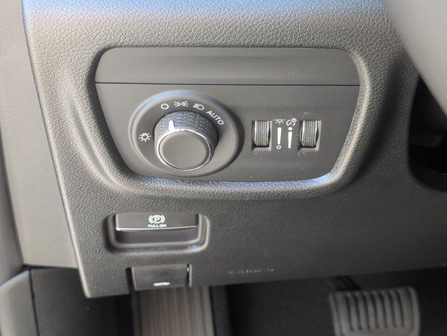 new 2025 Jeep Grand Cherokee L car, priced at $42,043