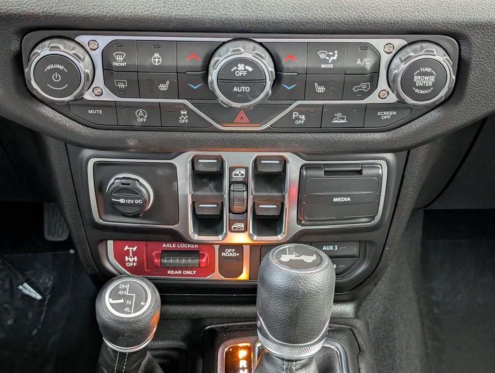 new 2026 Jeep Wrangler car, priced at $53,068