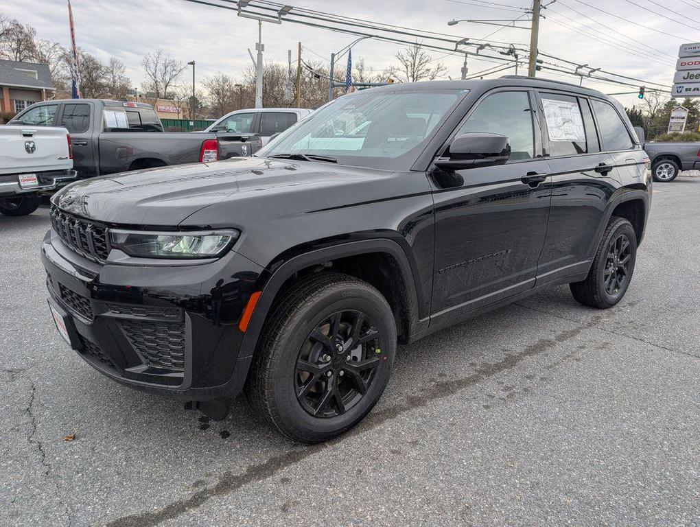 new 2026 Jeep Grand Cherokee car, priced at $45,401
