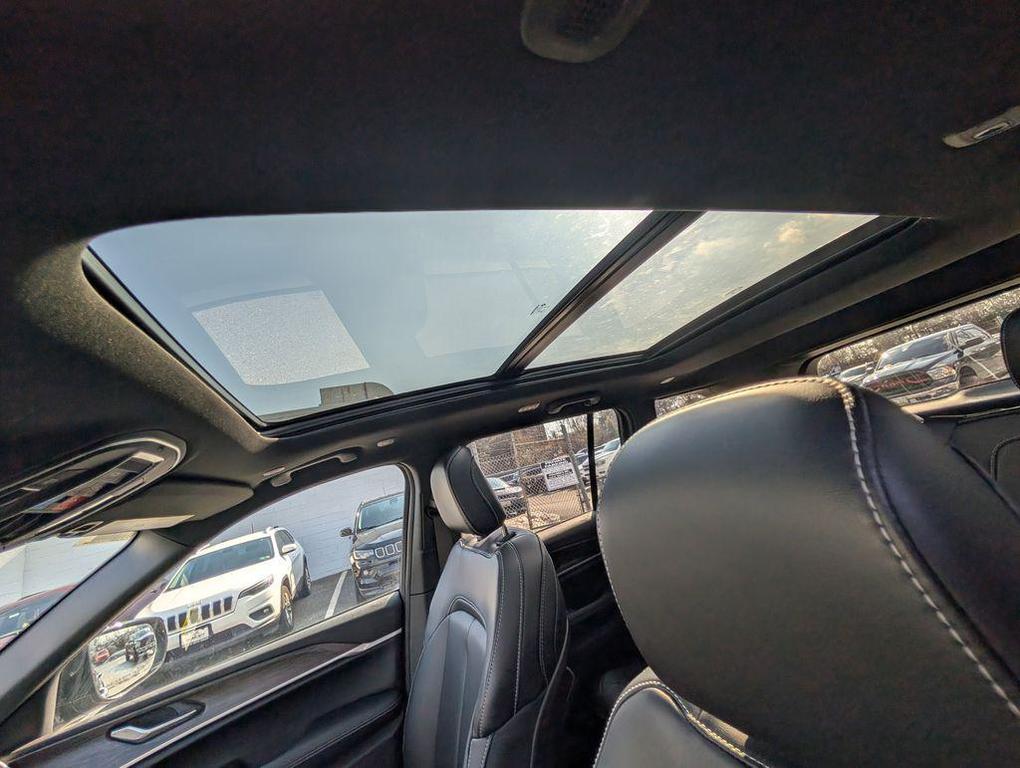 new 2026 Jeep Grand Cherokee car, priced at $47,684