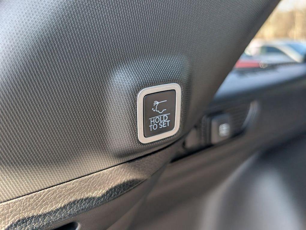 new 2026 Jeep Grand Cherokee car, priced at $47,684