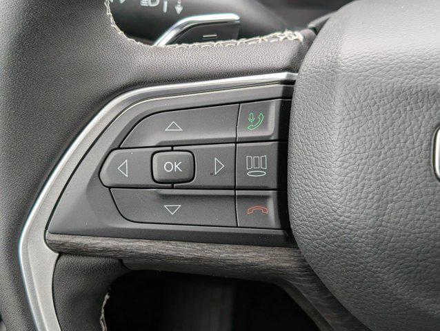 new 2026 Jeep Grand Cherokee car, priced at $52,384