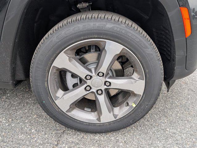 new 2026 Jeep Grand Cherokee car, priced at $48,784