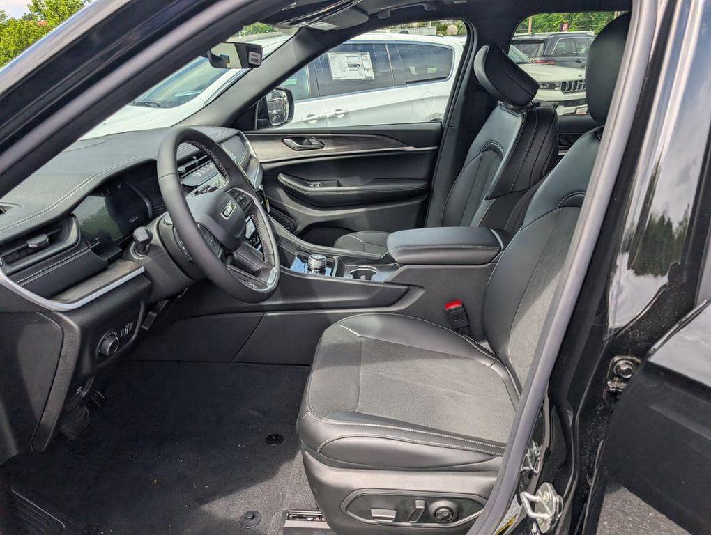 new 2026 Jeep Grand Cherokee L car, priced at $45,768