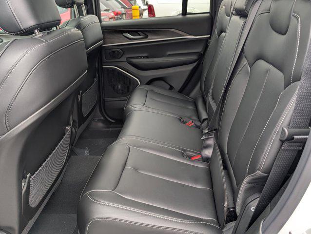 new 2026 Jeep Grand Cherokee car, priced at $49,148