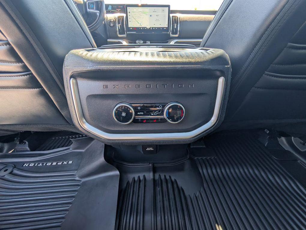 used 2025 Ford Expedition car, priced at $74,499