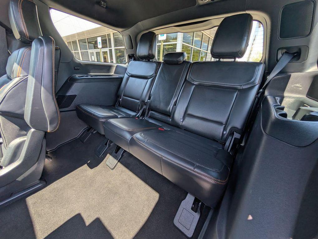 used 2025 Ford Expedition car, priced at $74,499