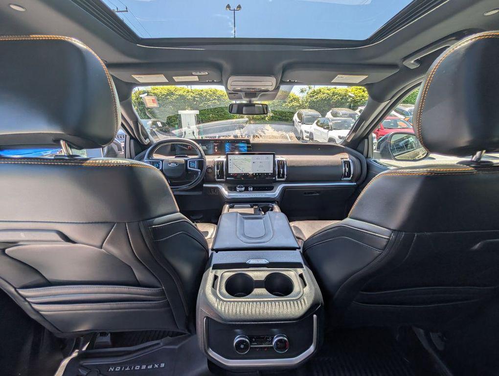 used 2025 Ford Expedition car, priced at $74,499