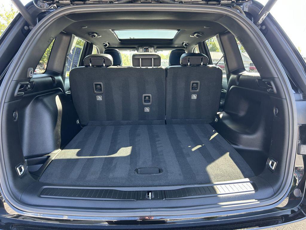 used 2024 Jeep Grand Cherokee car, priced at $36,470