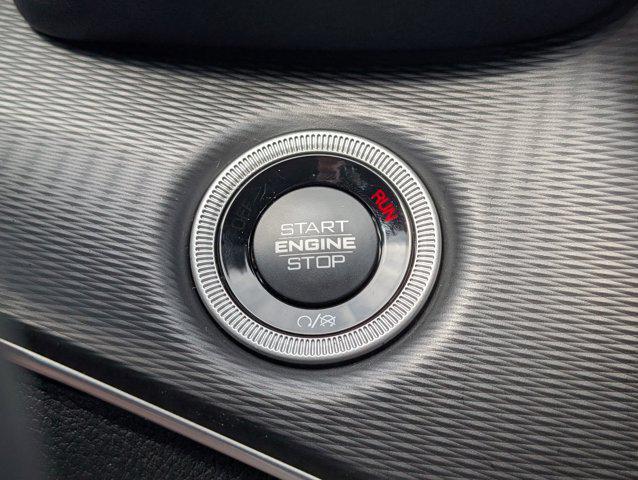 new 2025 Jeep Grand Cherokee car, priced at $41,277