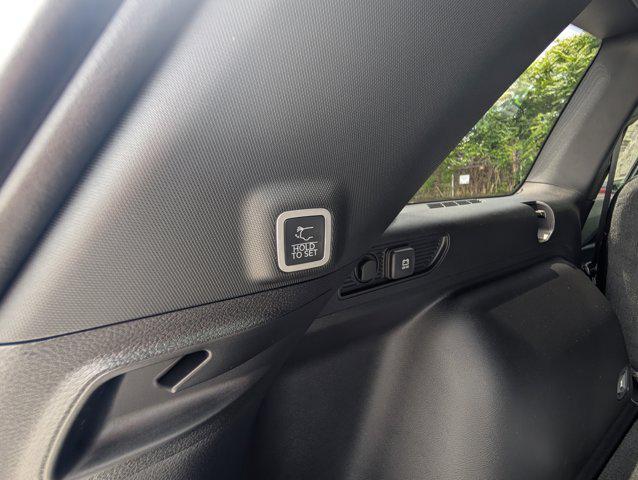 new 2025 Jeep Grand Cherokee car, priced at $41,277