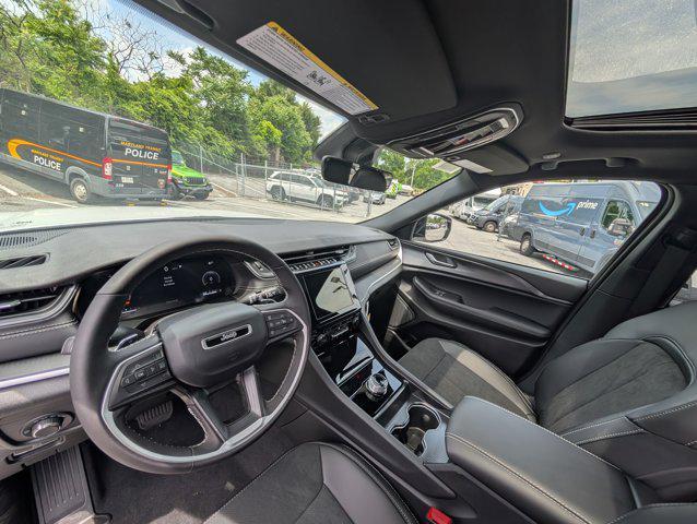 new 2025 Jeep Grand Cherokee car, priced at $41,277