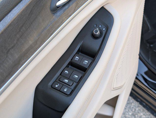 new 2025 Jeep Grand Cherokee L car, priced at $43,031