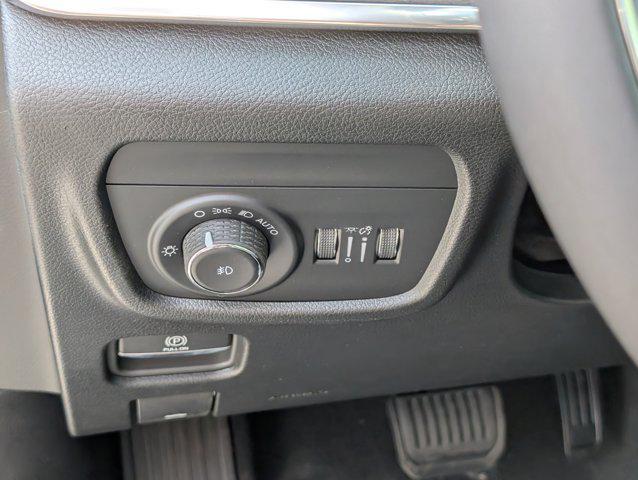 new 2025 Jeep Grand Cherokee car, priced at $53,340