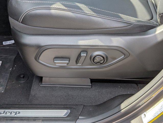 new 2025 Jeep Grand Cherokee car, priced at $53,340