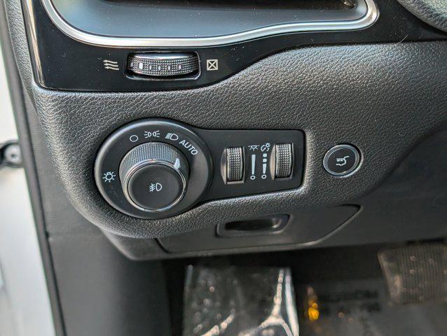 used 2023 Jeep Cherokee car, priced at $23,339